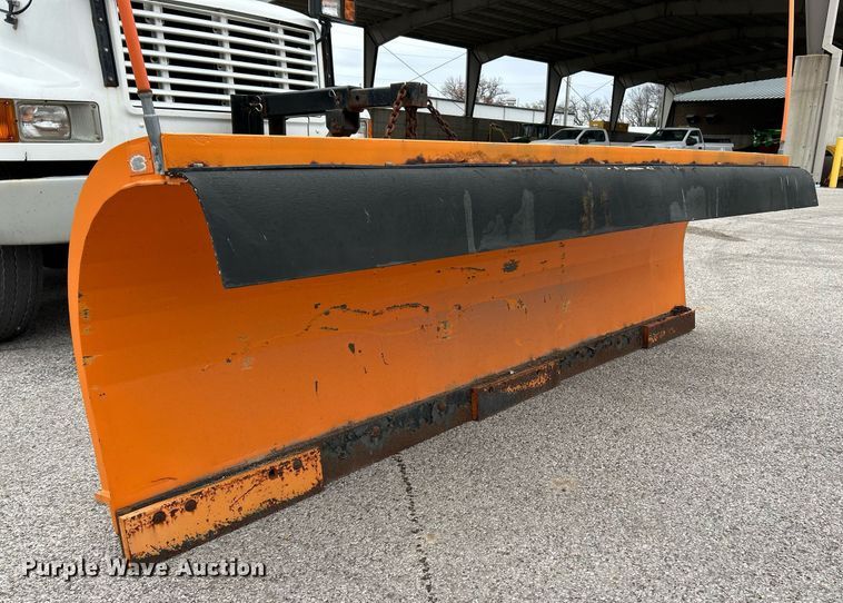 image for item NJ9609 1998 International 4700 dump truck