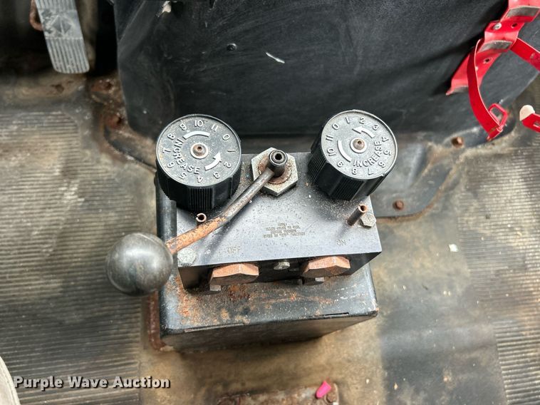 image for item NJ9609 1998 International 4700 dump truck