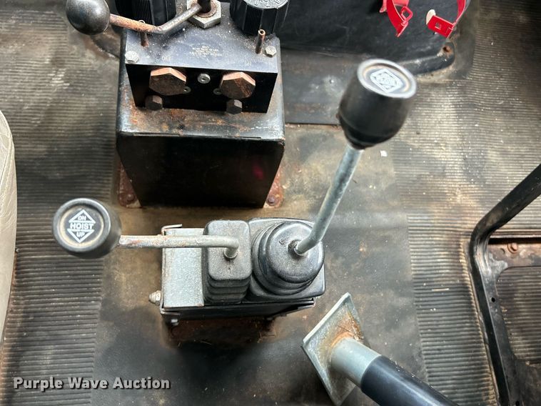 image for item NJ9609 1998 International 4700 dump truck