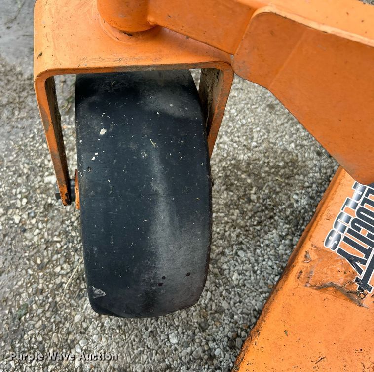 image for item NJ9611 Scag Tiger Cat ZTR lawn mower