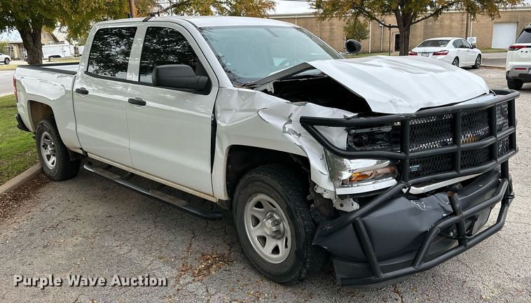 image for item NQ9103 2018 Chevrolet Silverado 1500 Crew Cab pickup truck