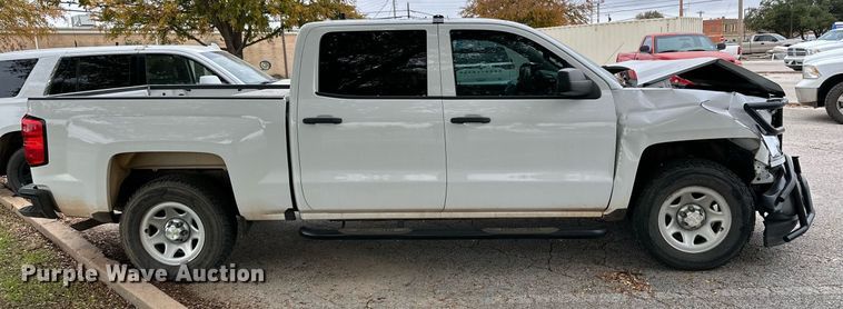 image for item NQ9103 2018 Chevrolet Silverado 1500 Crew Cab pickup truck