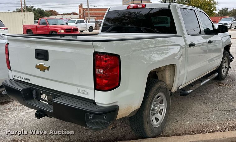 image for item NQ9103 2018 Chevrolet Silverado 1500 Crew Cab pickup truck