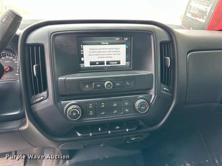 image for item NQ9103 2018 Chevrolet Silverado 1500 Crew Cab pickup truck