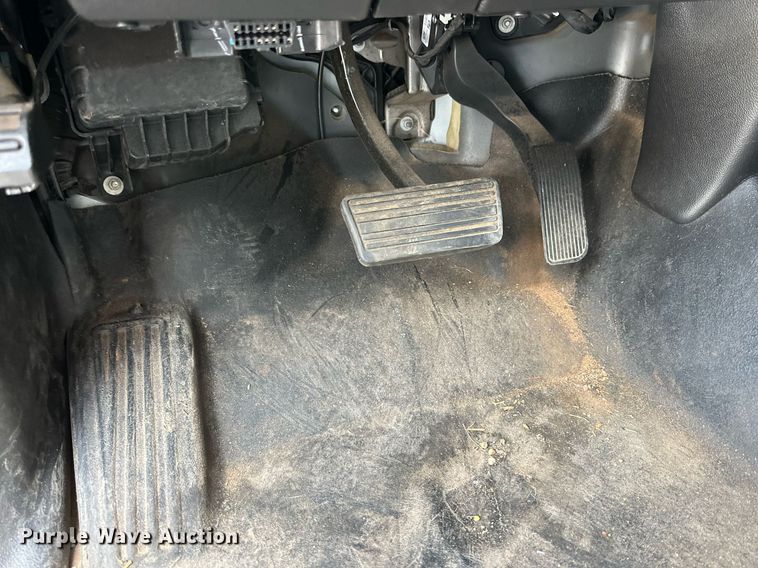 image for item NQ9103 2018 Chevrolet Silverado 1500 Crew Cab pickup truck