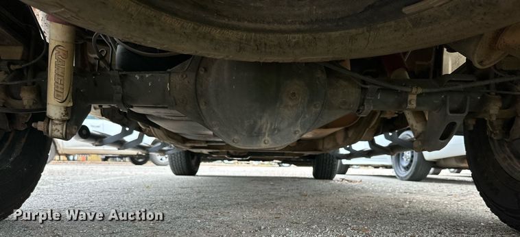 image for item NQ9103 2018 Chevrolet Silverado 1500 Crew Cab pickup truck