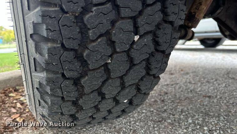 image for item NQ9103 2018 Chevrolet Silverado 1500 Crew Cab pickup truck