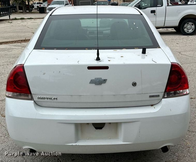 image for item NQ9104 2015 Chevrolet Impala Police  