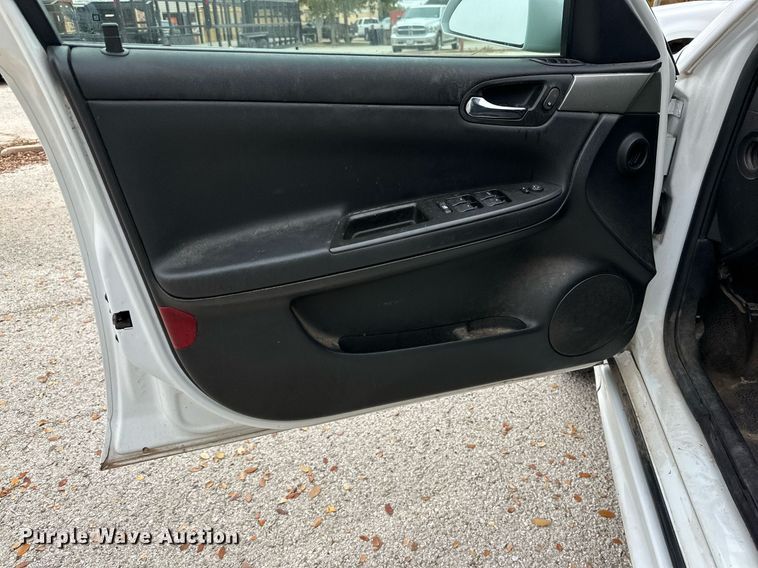 image for item NQ9104 2015 Chevrolet Impala Police  