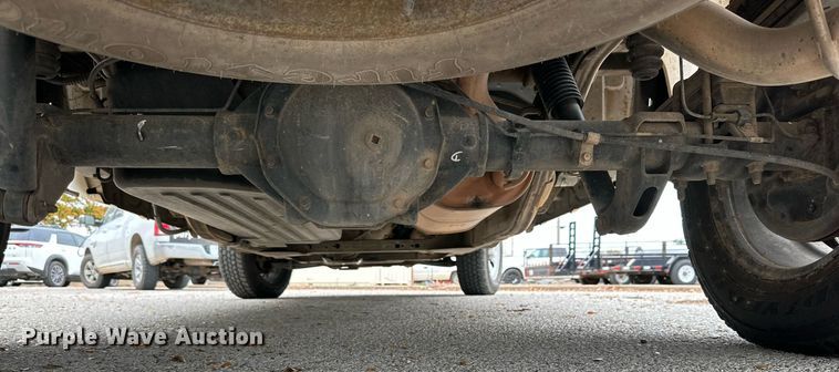 image for item NQ9106 2011 Chevrolet Silverado 1500 Crew Cab pickup truck