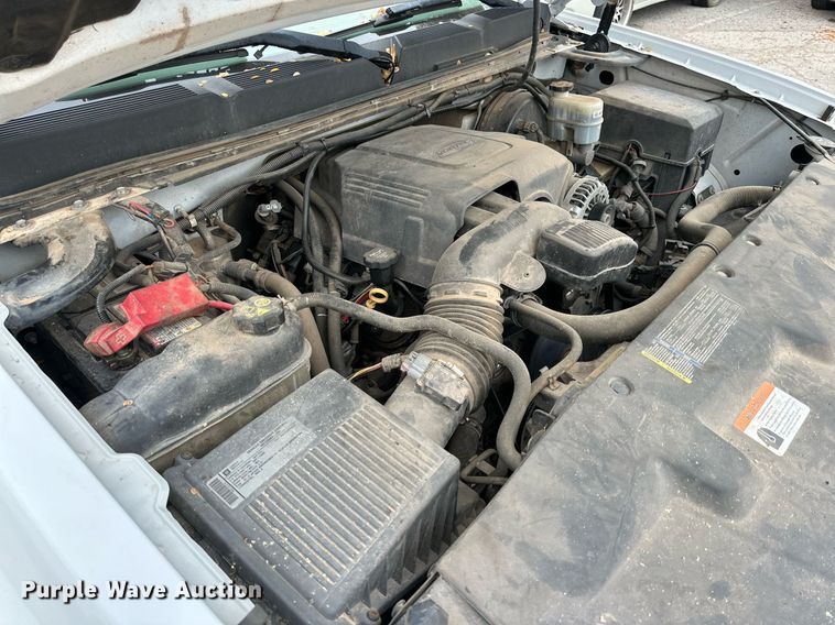 image for item NQ9106 2011 Chevrolet Silverado 1500 Crew Cab pickup truck