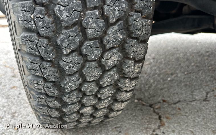 image for item NQ9106 2011 Chevrolet Silverado 1500 Crew Cab pickup truck