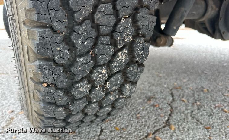 image for item NQ9106 2011 Chevrolet Silverado 1500 Crew Cab pickup truck