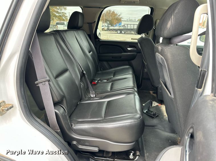 image for item NQ9111 2011 Chevrolet Tahoe Police  SUV