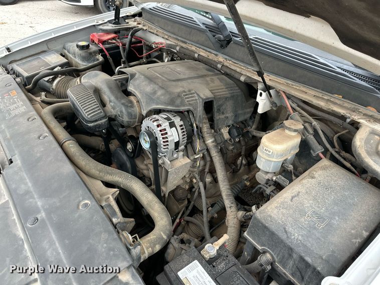 image for item NQ9111 2011 Chevrolet Tahoe Police  SUV