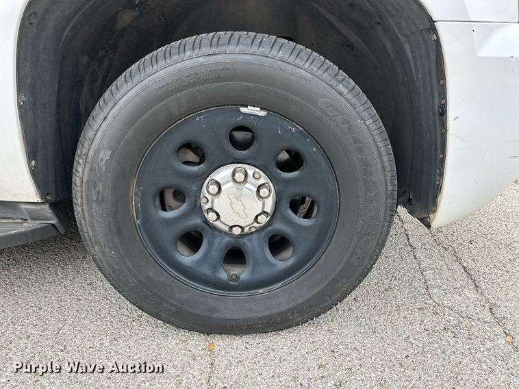 image for item NQ9111 2011 Chevrolet Tahoe Police  SUV