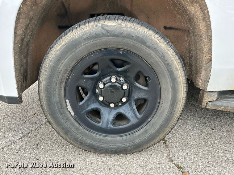 image for item NQ9113 2016 Chevrolet Tahoe Police  SUV