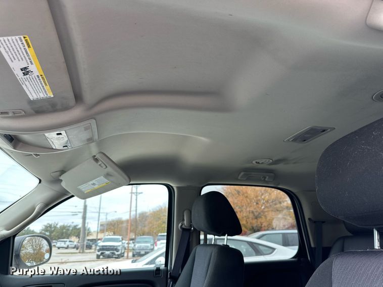 image for item NQ9114 2013 Chevrolet Tahoe Police  SUV