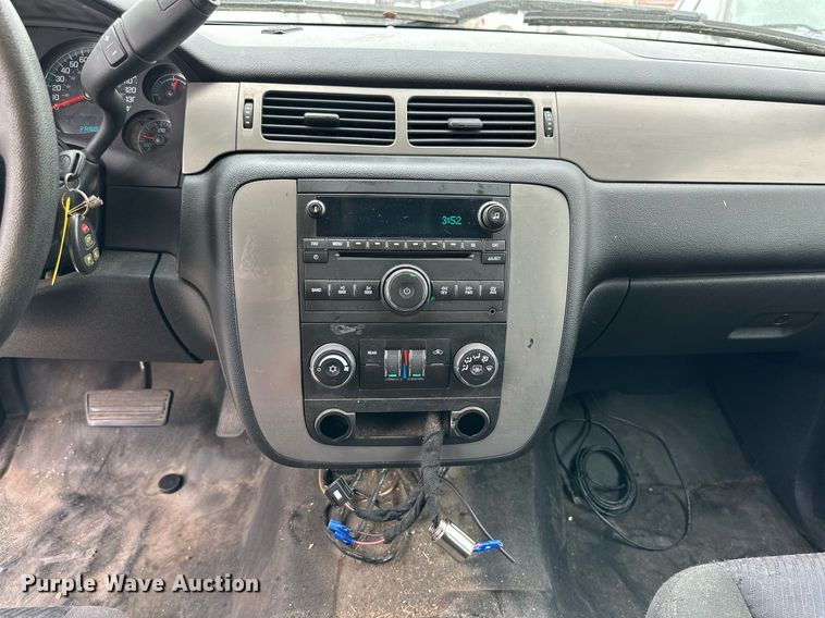 image for item NQ9114 2013 Chevrolet Tahoe Police  SUV