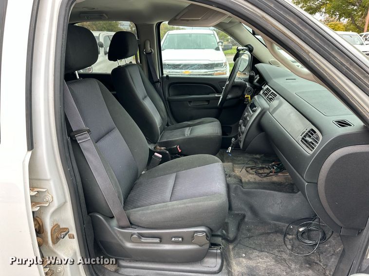image for item NQ9114 2013 Chevrolet Tahoe Police  SUV