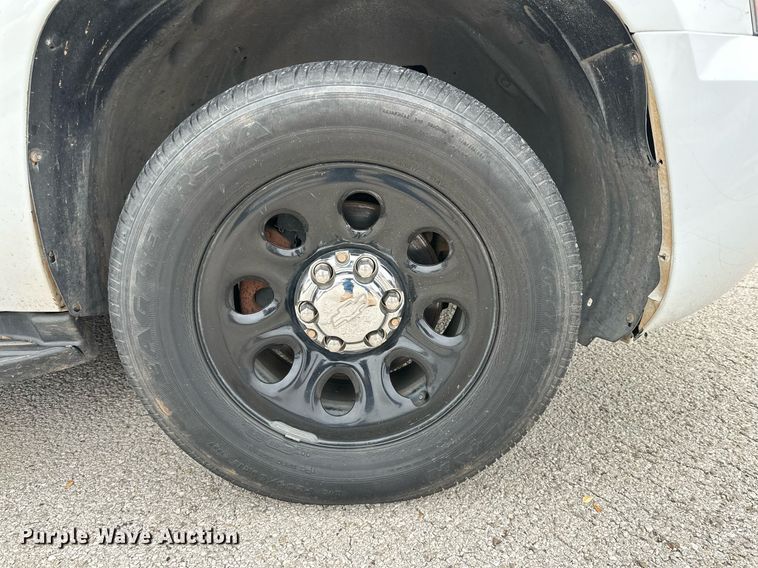 image for item NQ9114 2013 Chevrolet Tahoe Police  SUV