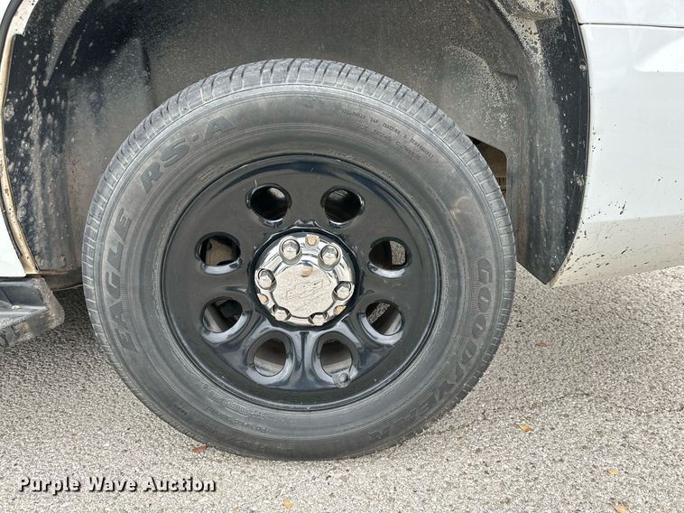 image for item NQ9114 2013 Chevrolet Tahoe Police  SUV