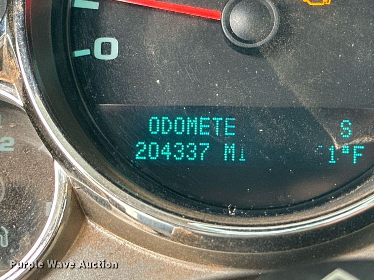 image for item NQ9115 2011 Chevrolet Silverado 1500 Crew Cab pickup truck