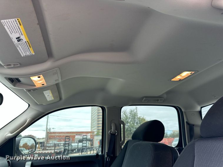 image for item NQ9115 2011 Chevrolet Silverado 1500 Crew Cab pickup truck