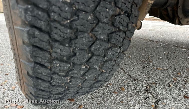 image for item NQ9115 2011 Chevrolet Silverado 1500 Crew Cab pickup truck