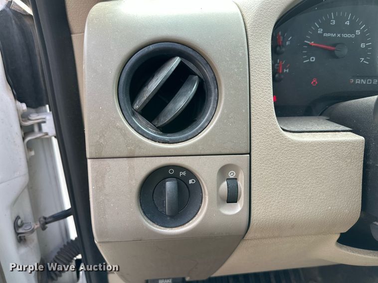 image for item NQ9117 2008 Ford F150 pickup truck