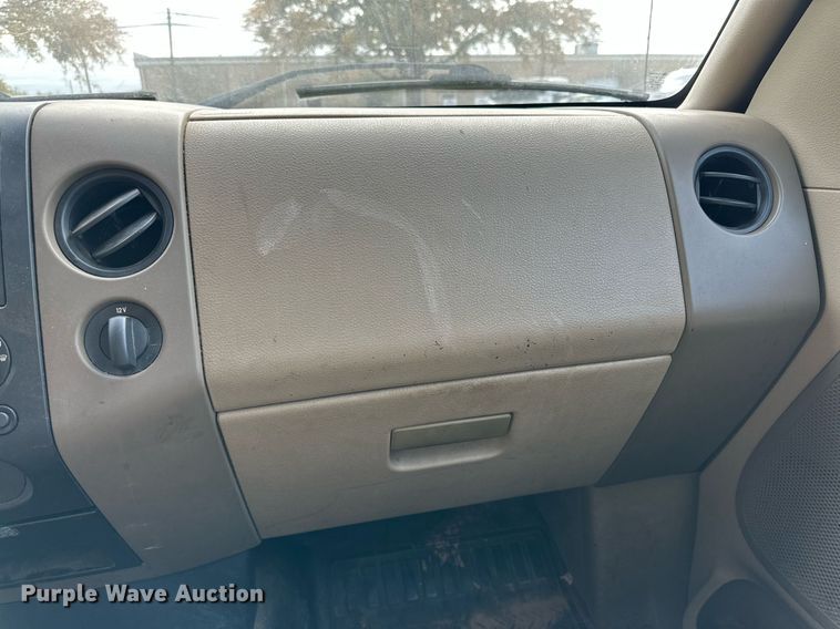 image for item NQ9117 2008 Ford F150 pickup truck