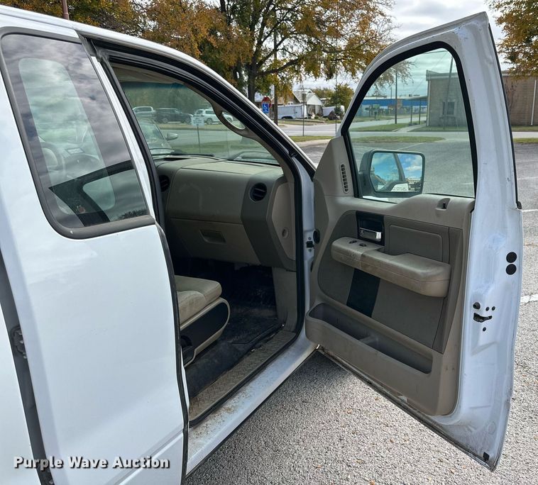 image for item NQ9117 2008 Ford F150 pickup truck