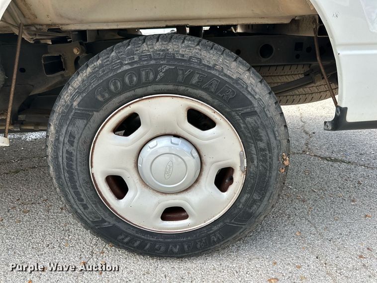 image for item NQ9117 2008 Ford F150 pickup truck