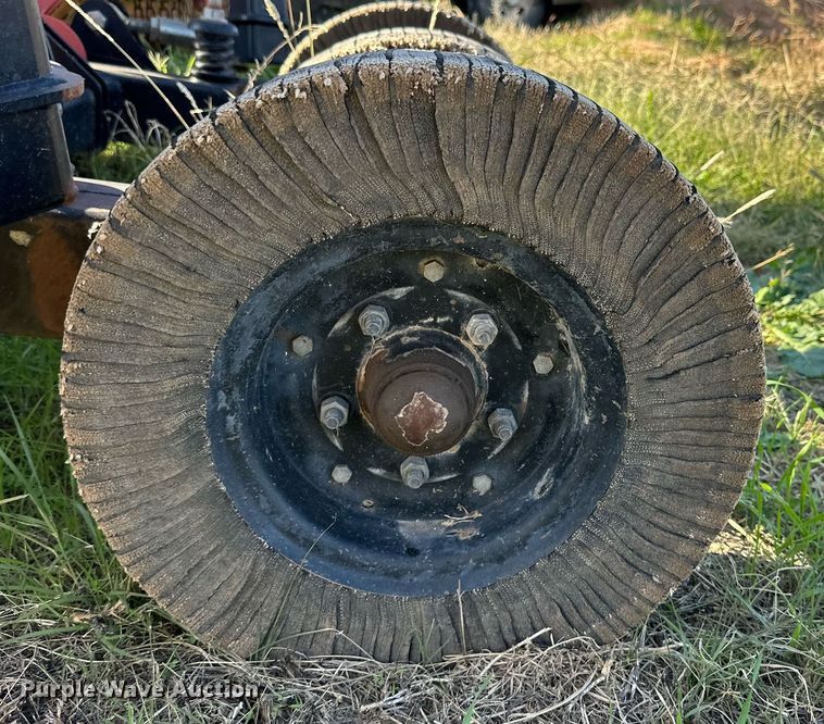 image for item NQ9121 Bush Hog 2715 batwing rotary mower