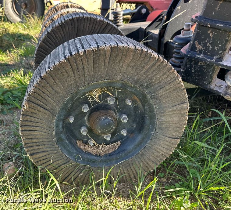 image for item NQ9121 Bush Hog 2715 batwing rotary mower