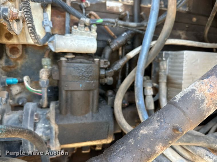 image for item NQ9124 1994 Ford L9000 semi truck