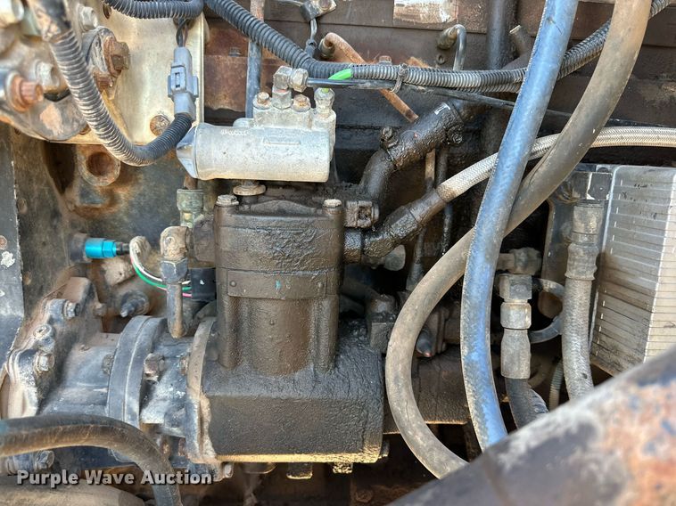 image for item NQ9124 1994 Ford L9000 semi truck