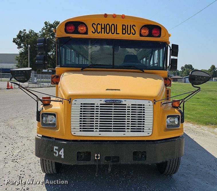 image for item NX9095 2000 Freightliner  school bus