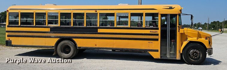 image for item NX9095 2000 Freightliner  school bus