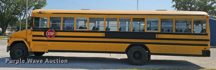 image for item NX9095 2000 Freightliner  school bus