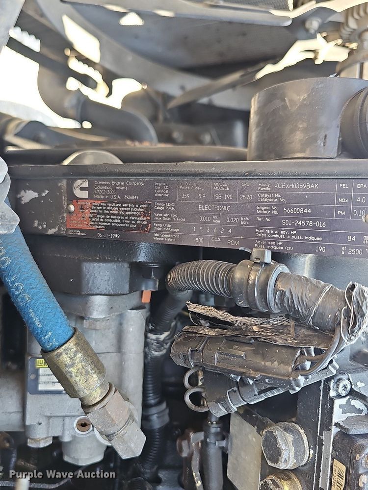 image for item NX9095 2000 Freightliner  school bus