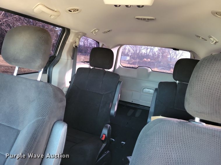 image for item OH9376 2013 Dodge Grand Caravan van