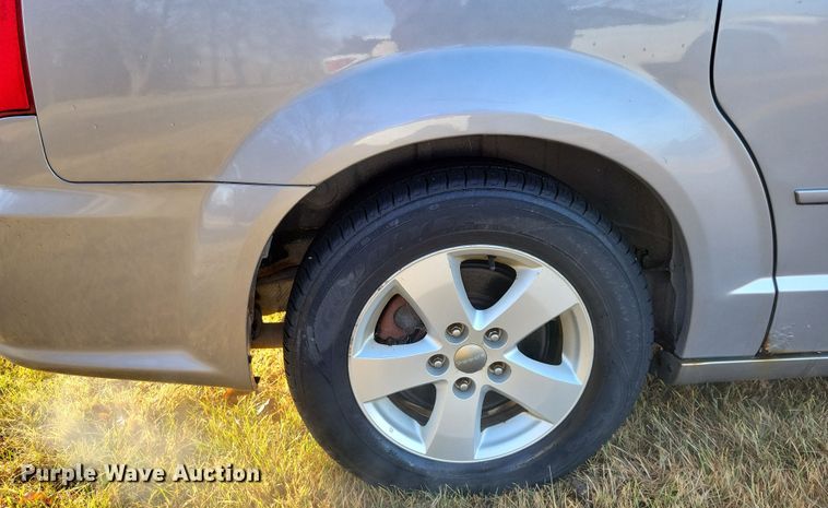 image for item OH9376 2013 Dodge Grand Caravan van