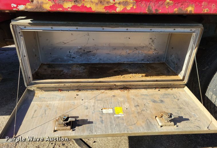 image for item OH9385 2009 Ford F550 Super Duty XL dump truck