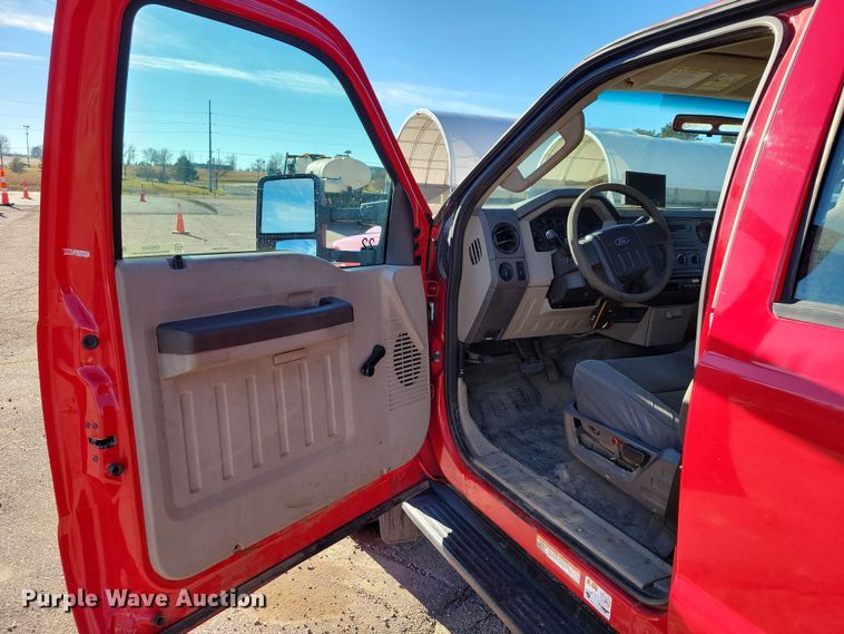 image for item OH9385 2009 Ford F550 Super Duty XL dump truck