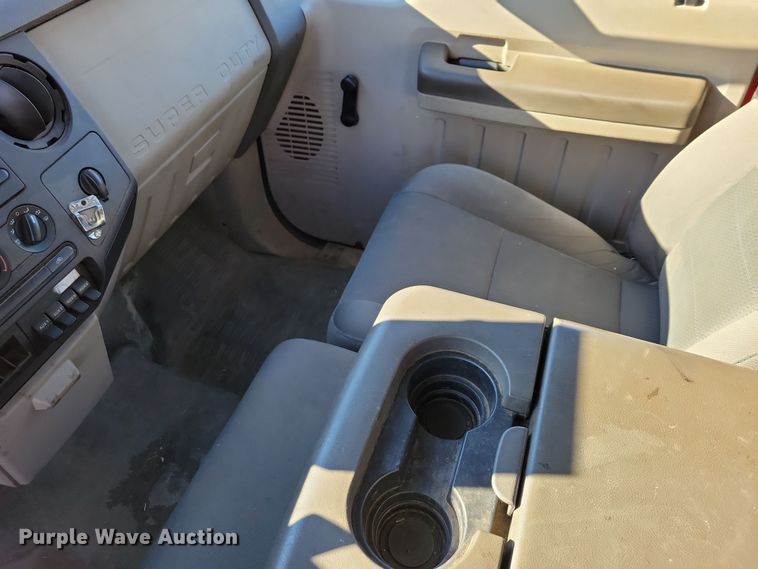 image for item OH9385 2009 Ford F550 Super Duty XL dump truck