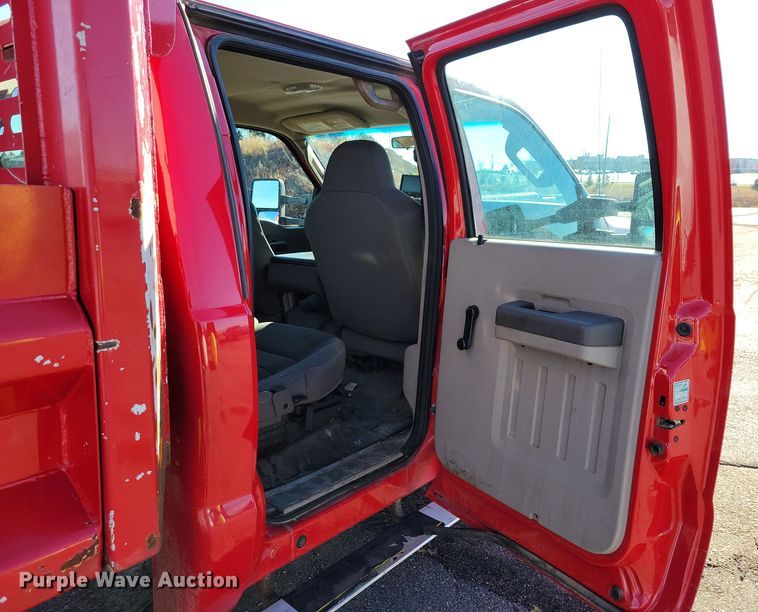 image for item OH9385 2009 Ford F550 Super Duty XL dump truck