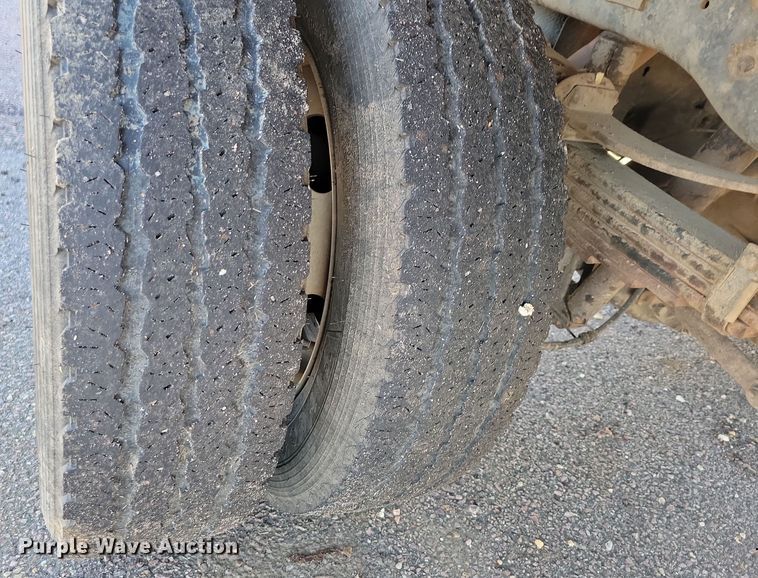 image for item OH9385 2009 Ford F550 Super Duty XL dump truck