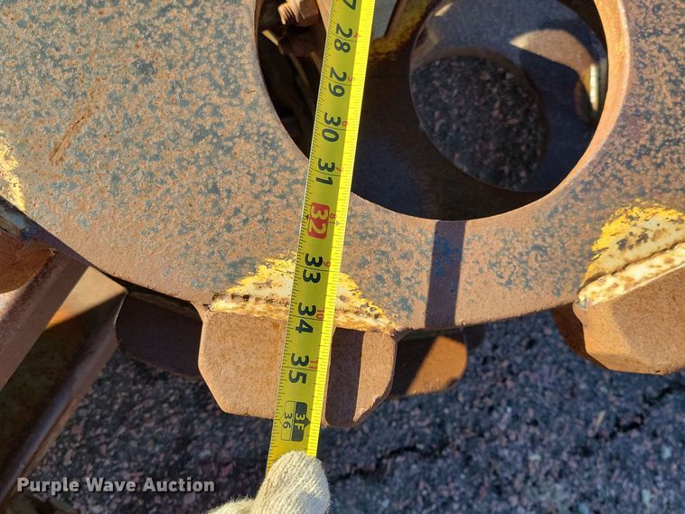 image for item OH9386 Excavator compaction wheel