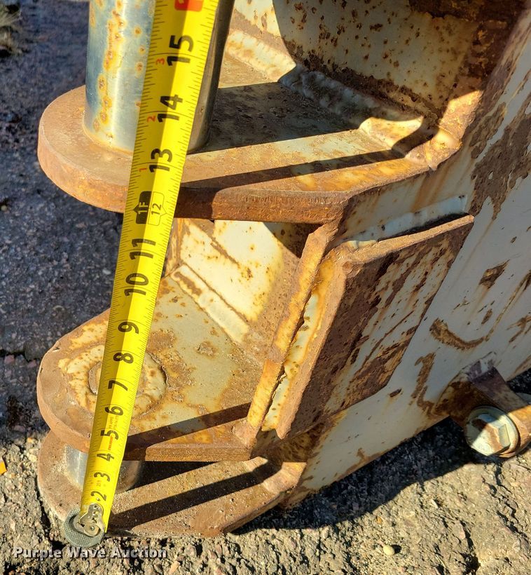 image for item OH9386 Excavator compaction wheel